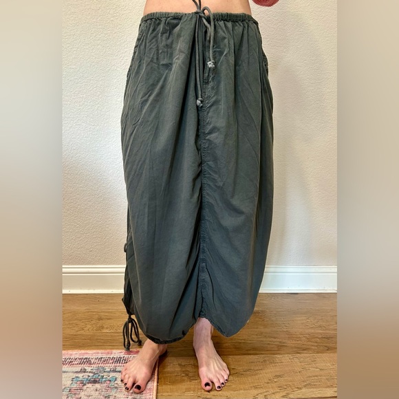 Free People Dresses & Skirts - Free People Charcoal Maxi Skirt with Adjustable Waist